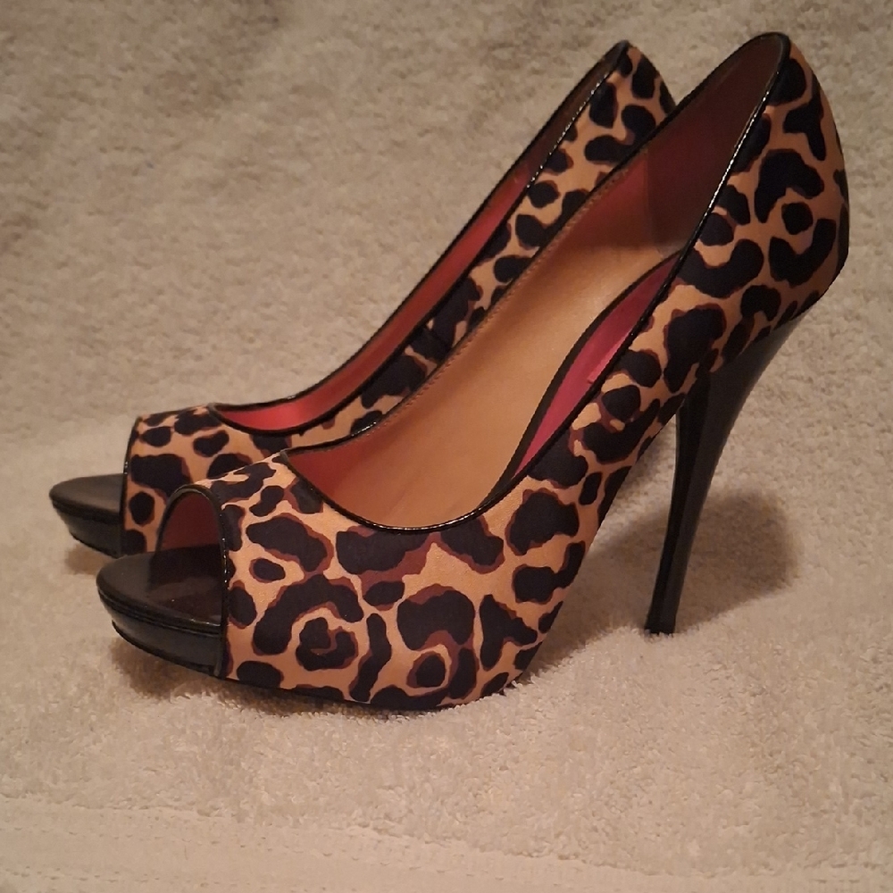 Betsey Johnson Animal Print Peep Toe‎ Heels